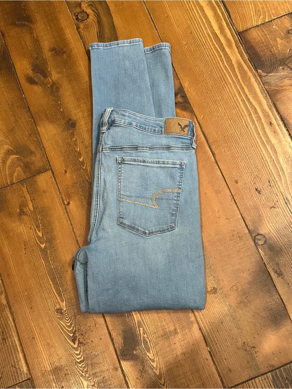American Eagle Outfitters Super Stretch Light Wash Skinny Jeans